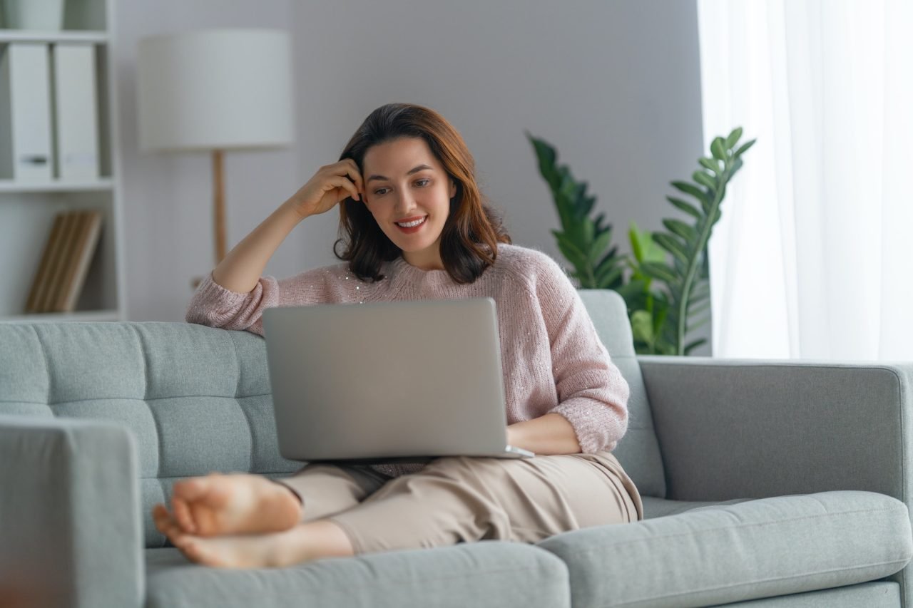 women using laptop